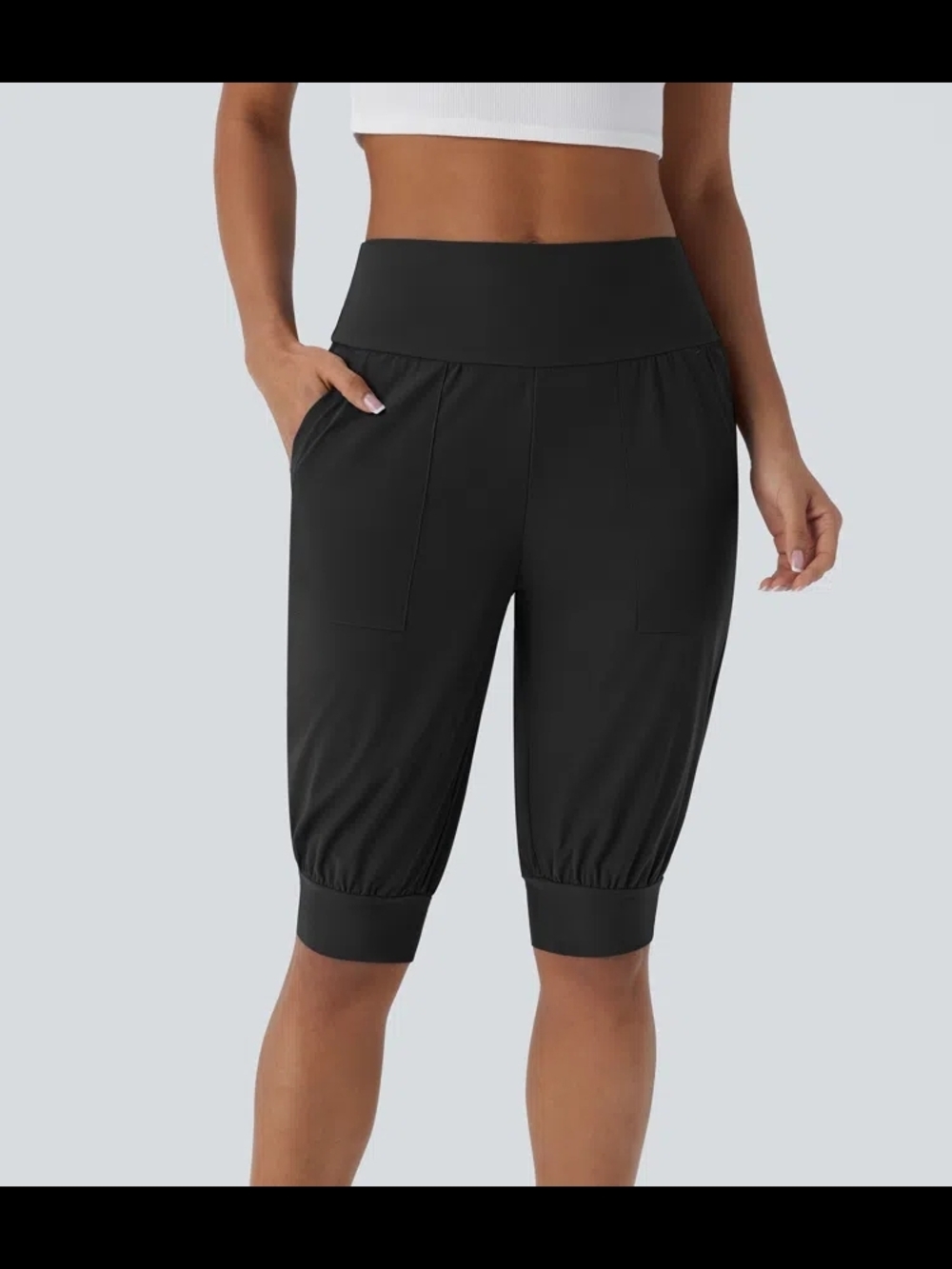Halara Black Mid-Length Capri Pants